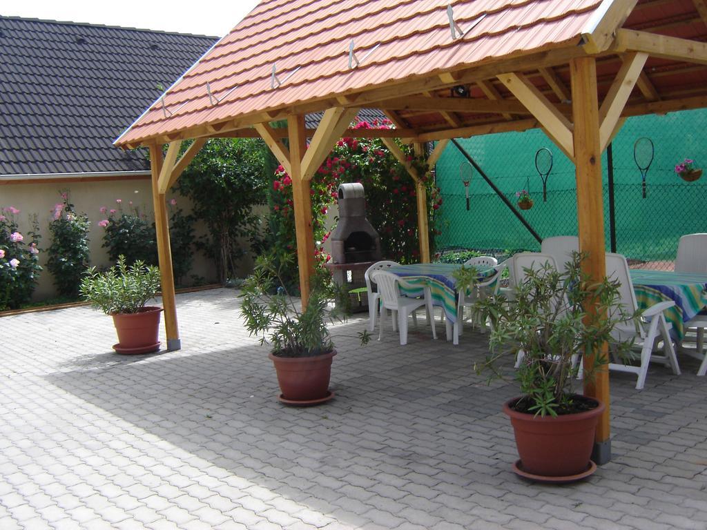 Abszolut Vendeghaz Keszthely Extérieur photo
