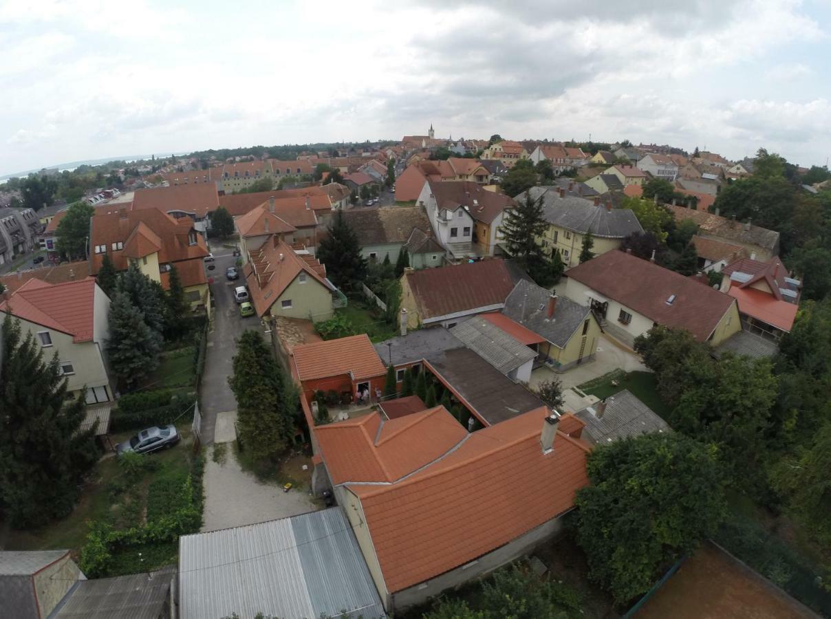 Abszolut Vendeghaz Keszthely Extérieur photo